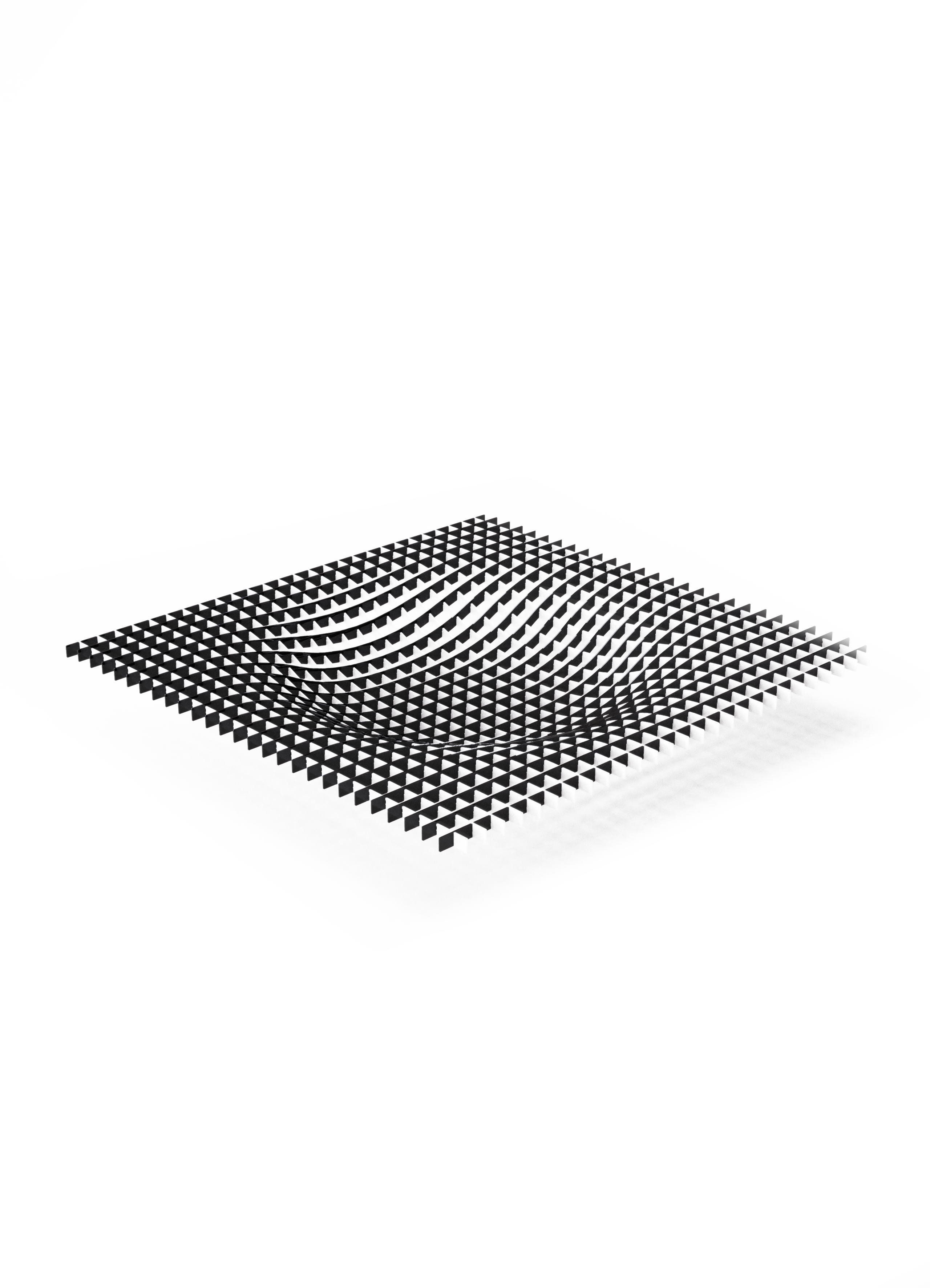 Gravity Centerpiece in black and white #color_black-white