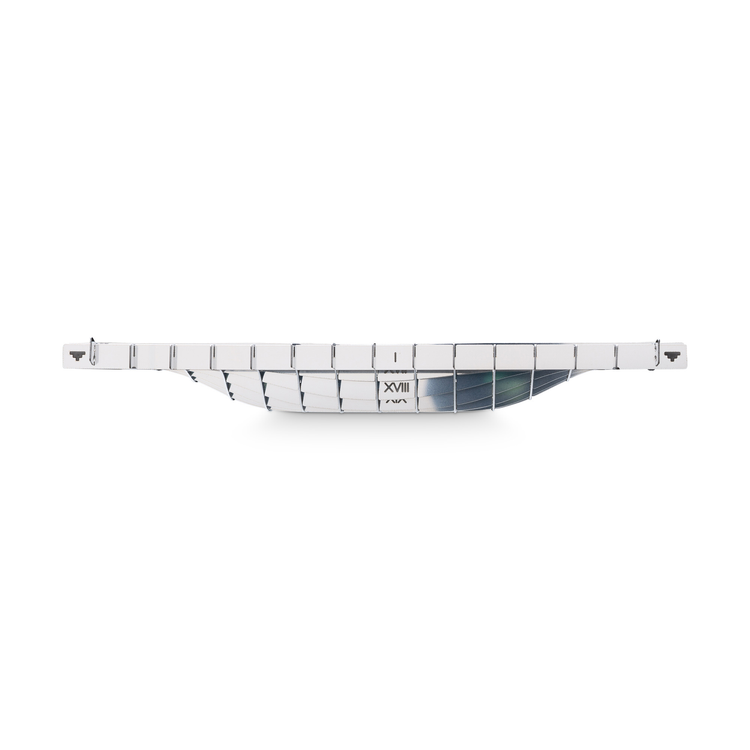 Gravity Tray in stainless steel front view #color_stainless-steel