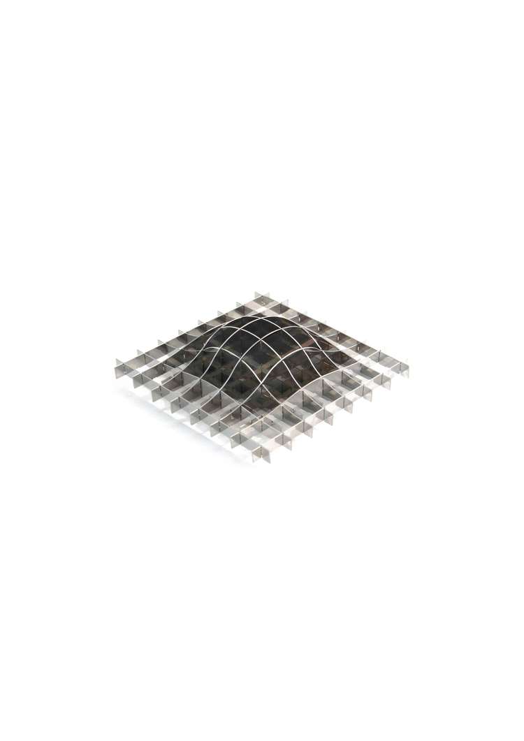 Gravity Pen Holder in stainless steel #color_stainless-steel