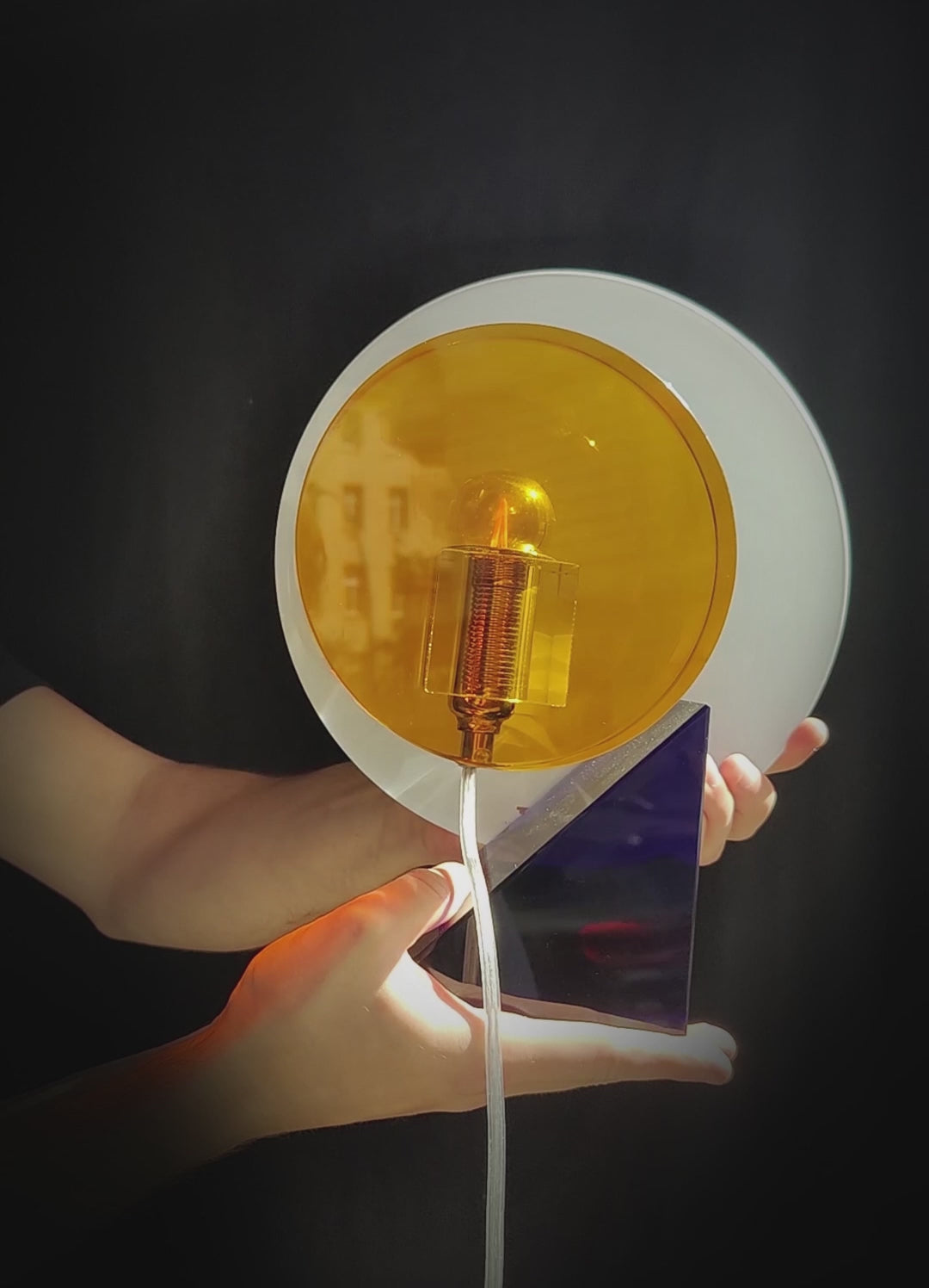 ECLIPSE - TABLE LAMP